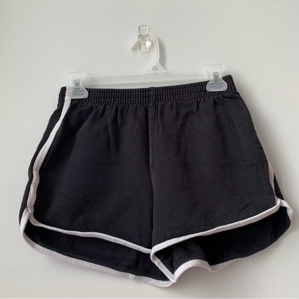 brandy melville booty shorts